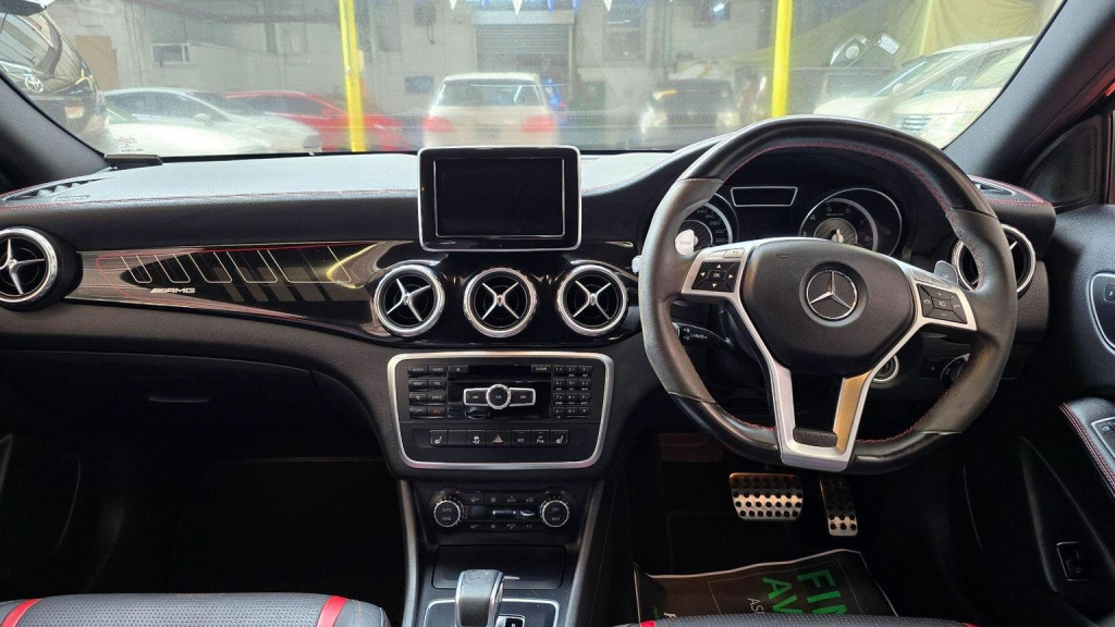 MERCEDES-BENZ GLA CLASS