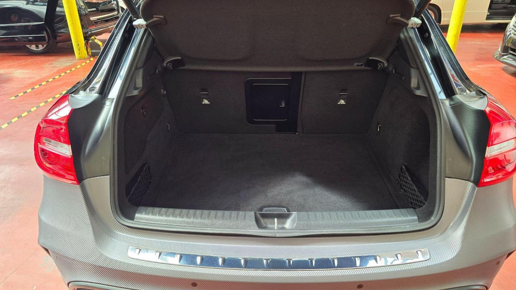 MERCEDES-BENZ GLA CLASS