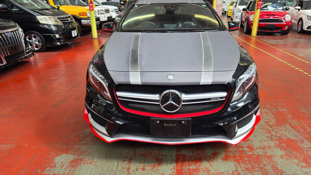 MERCEDES-BENZ GLA CLASS