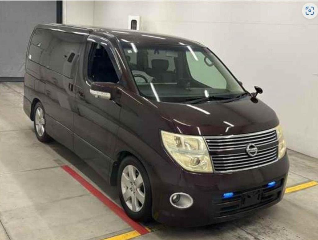 NISSAN ELGRAND