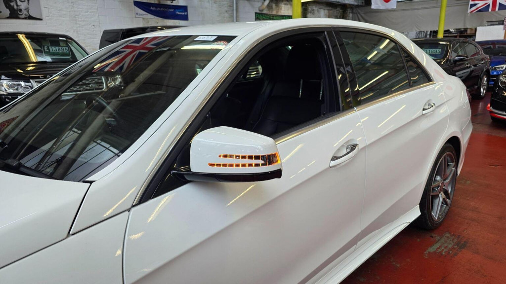 MERCEDES-BENZ E CLASS