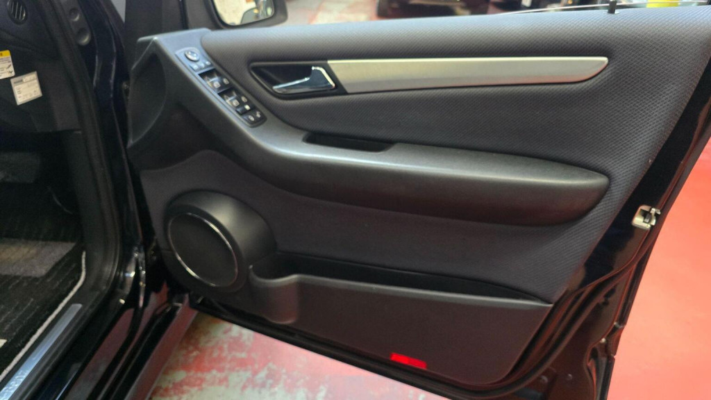 MERCEDES-BENZ B CLASS