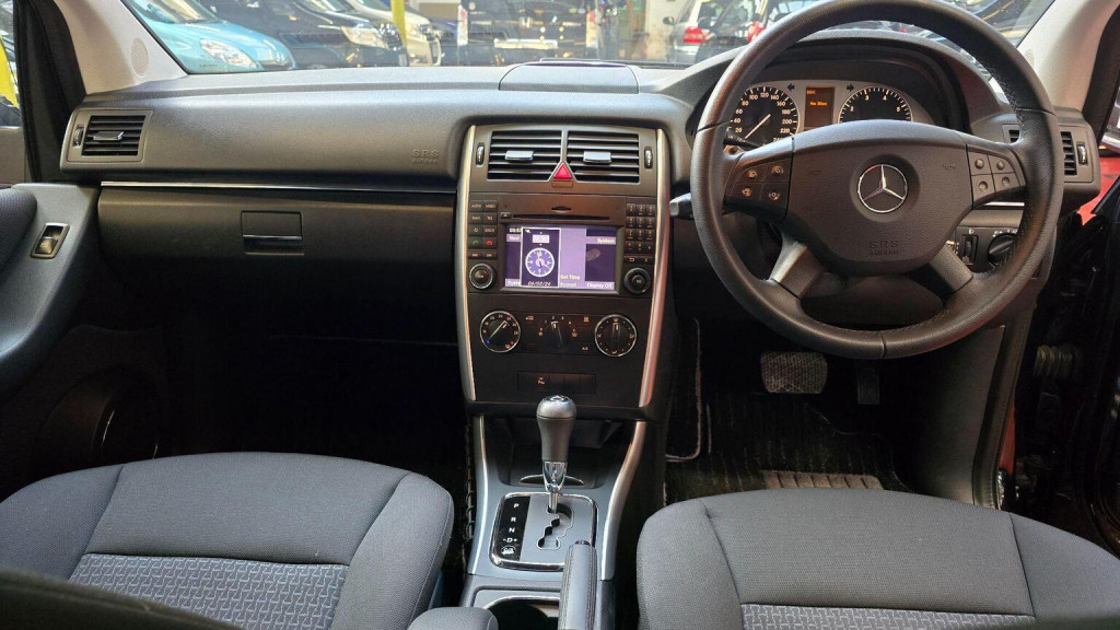 MERCEDES-BENZ B CLASS