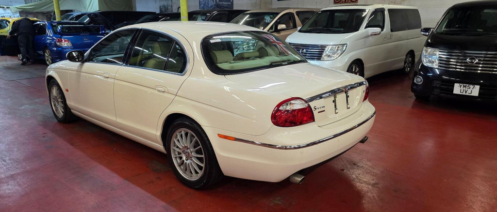 JAGUAR S-TYPE