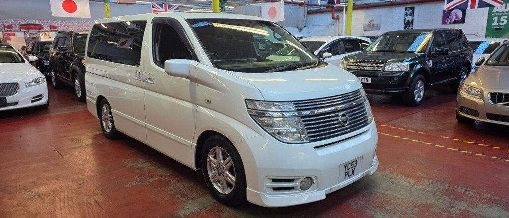 NISSAN ELGRAND
