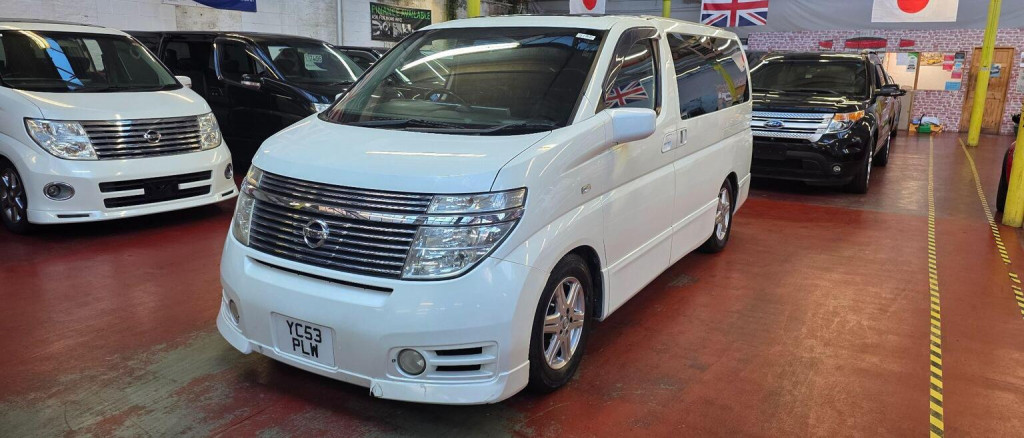 NISSAN ELGRAND