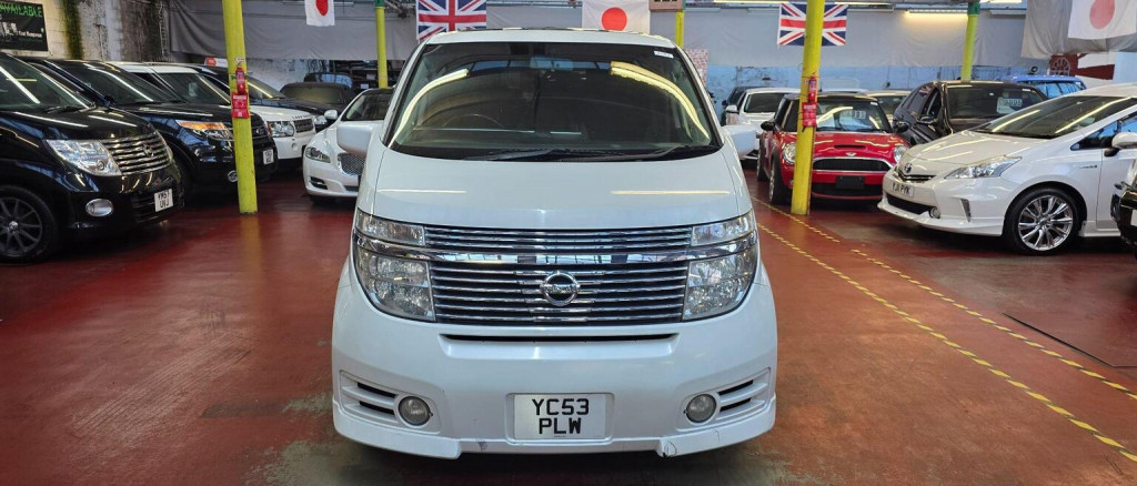 NISSAN ELGRAND