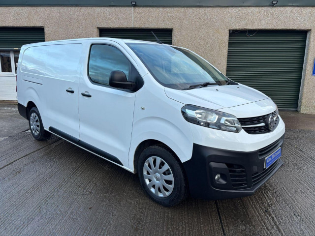 VAUXHALL VIVARO