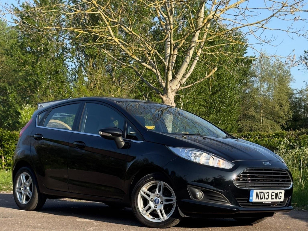 FORD FIESTA 1.0T EcoBoost Zetec Euro 5 (s/s) 5dr
