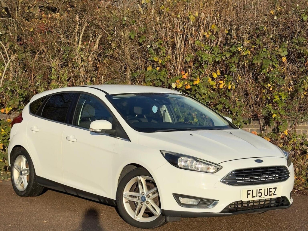 FORD FOCUS 1.6 Titanium Powershift Euro 6 5dr