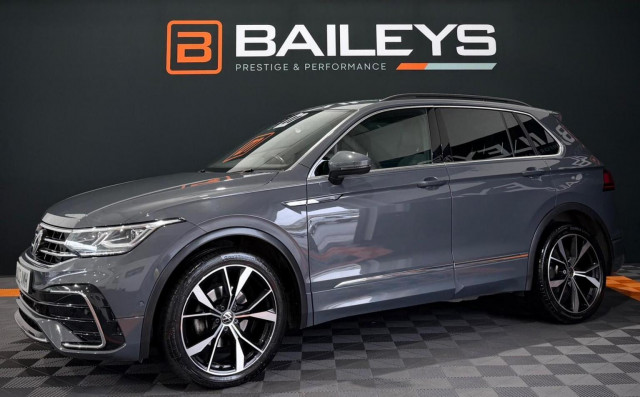 VOLKSWAGEN TIGUAN 2.0 TDI R-Line DSG Euro 6 (s/s) 5dr