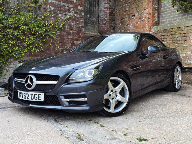 MERCEDES-BENZ SLK 3.5 SLK350 BlueEfficiency AMG Sport