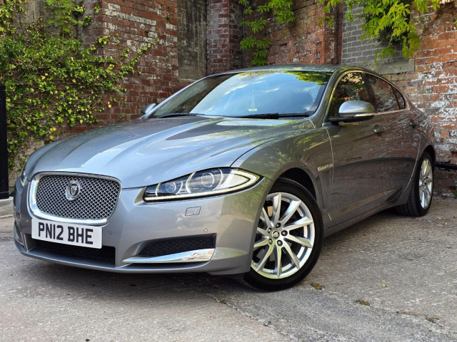 JAGUAR XF 2.2 d Premium Luxury