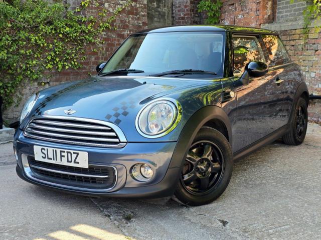 MINI HATCH 1.6 Cooper Hatch