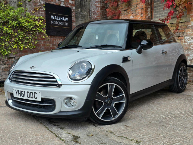 MINI HATCH 1.6 Cooper Soho Hatch