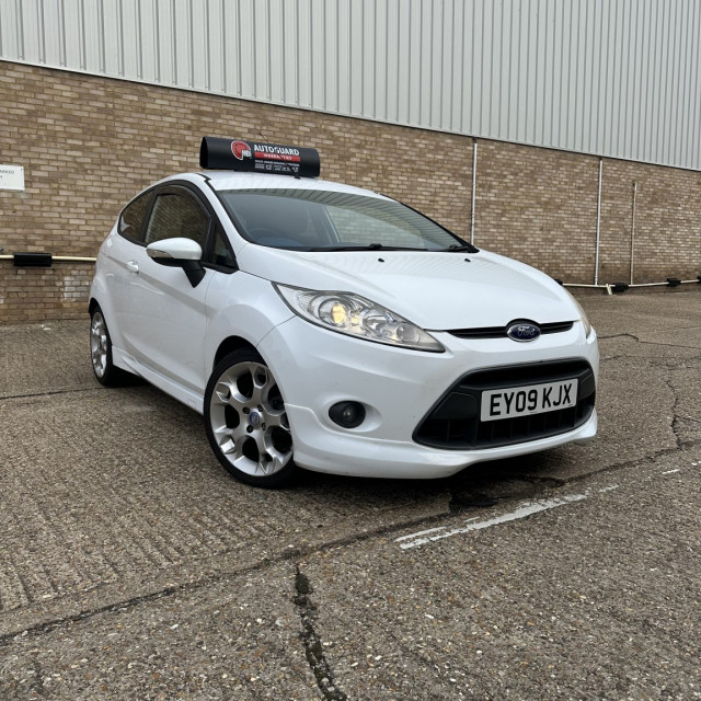 FORD FIESTA 1.6 Zetec S