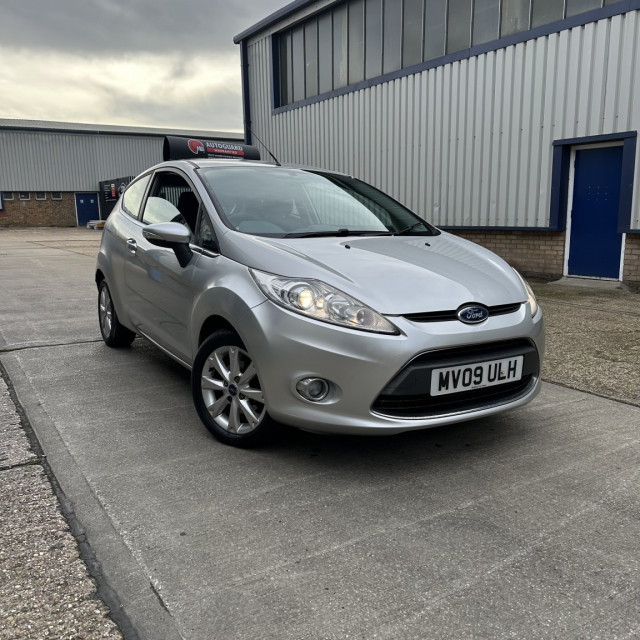 FORD FIESTA 1.3 Zetec