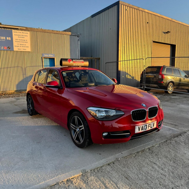 BMW 1 SERIES 2.0 116d Sport 5-door