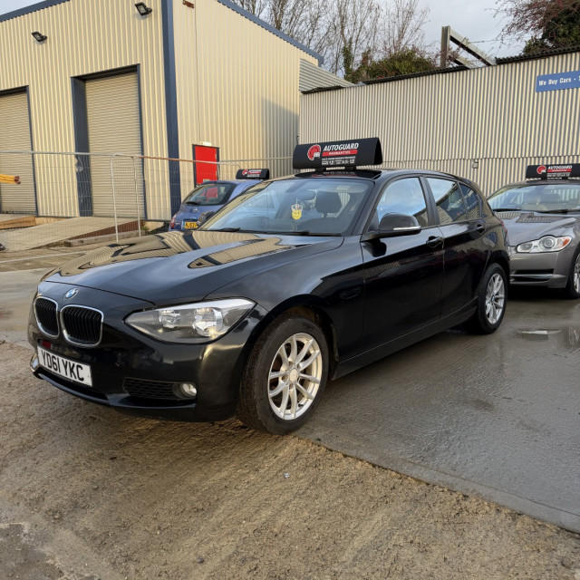 BMW 1 SERIES 2.0 118d SE Sport 5-door