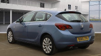 VAUXHALL ASTRA (2010)