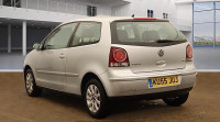 VOLKSWAGEN POLO (2005)