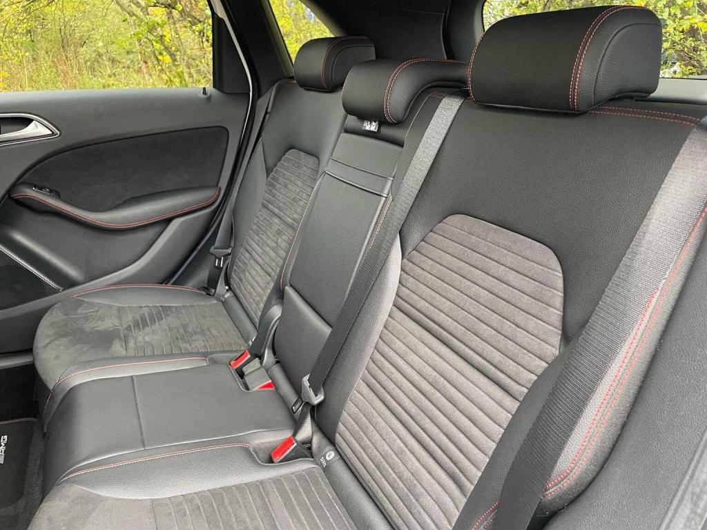 MERCEDES-BENZ B CLASS