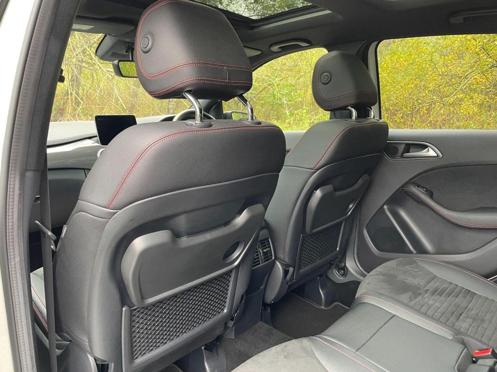 MERCEDES-BENZ B CLASS