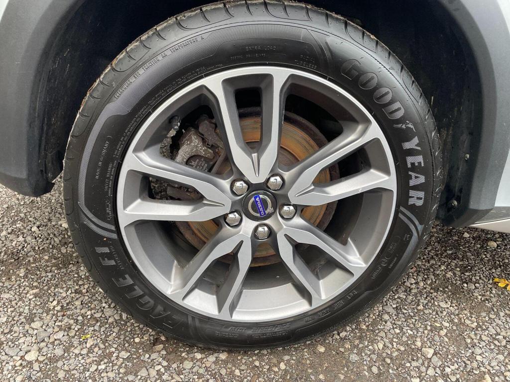 VOLVO V60 CROSS COUNTRY