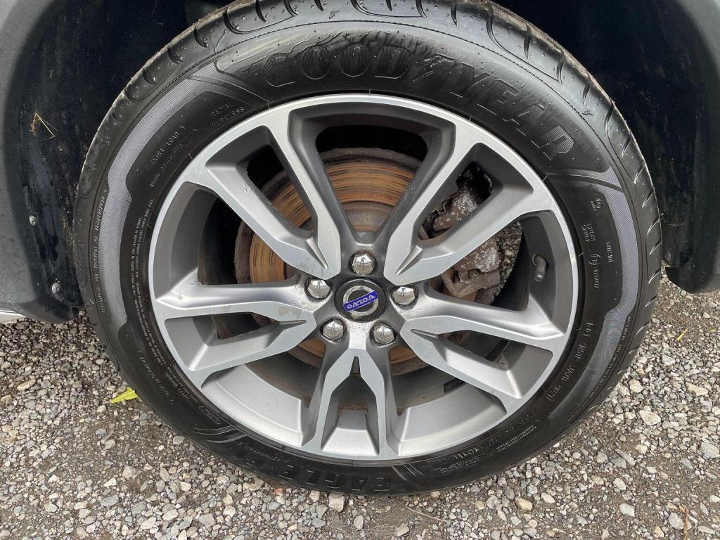 VOLVO V60 CROSS COUNTRY