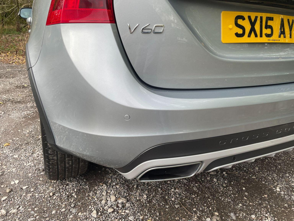 VOLVO V60 CROSS COUNTRY