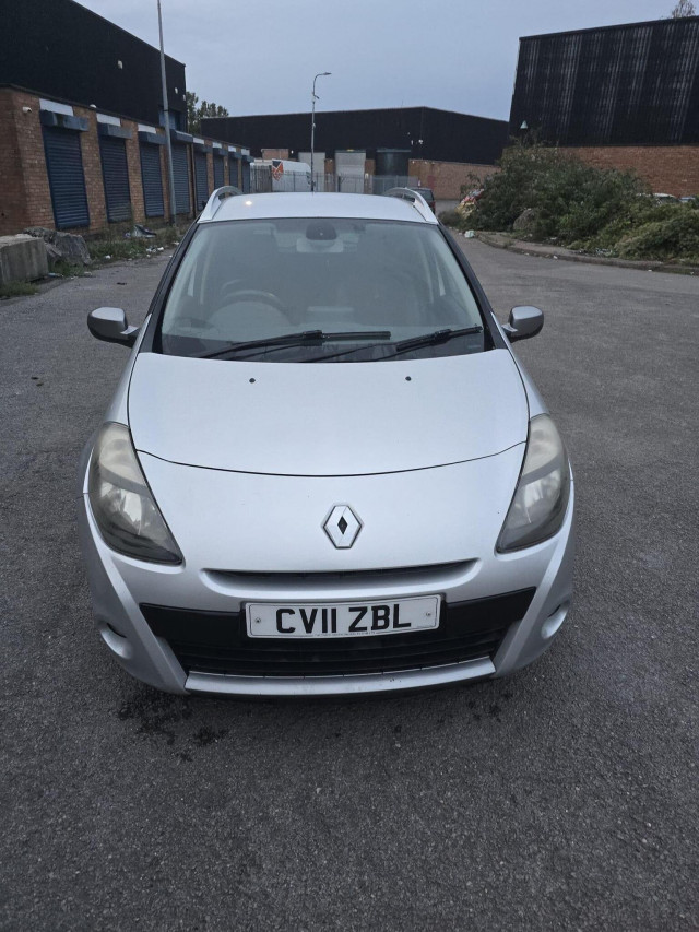 RENAULT CLIO 1.6 VVT GT Line TomTom Sport Tourer Auto Euro 5 5dr