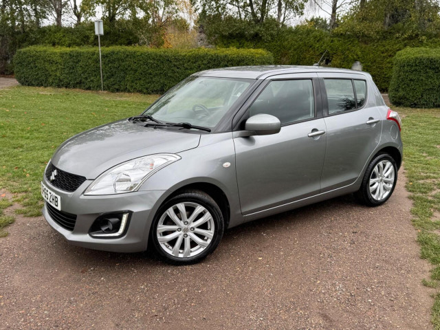 SUZUKI SWIFT