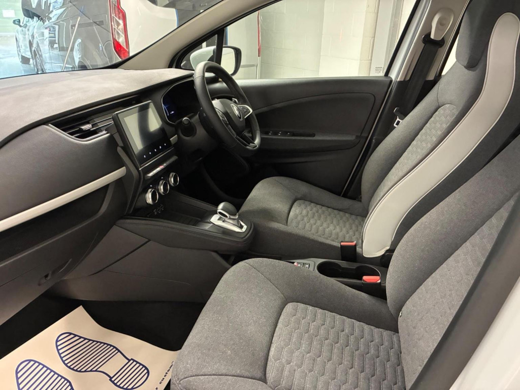 RENAULT ZOE