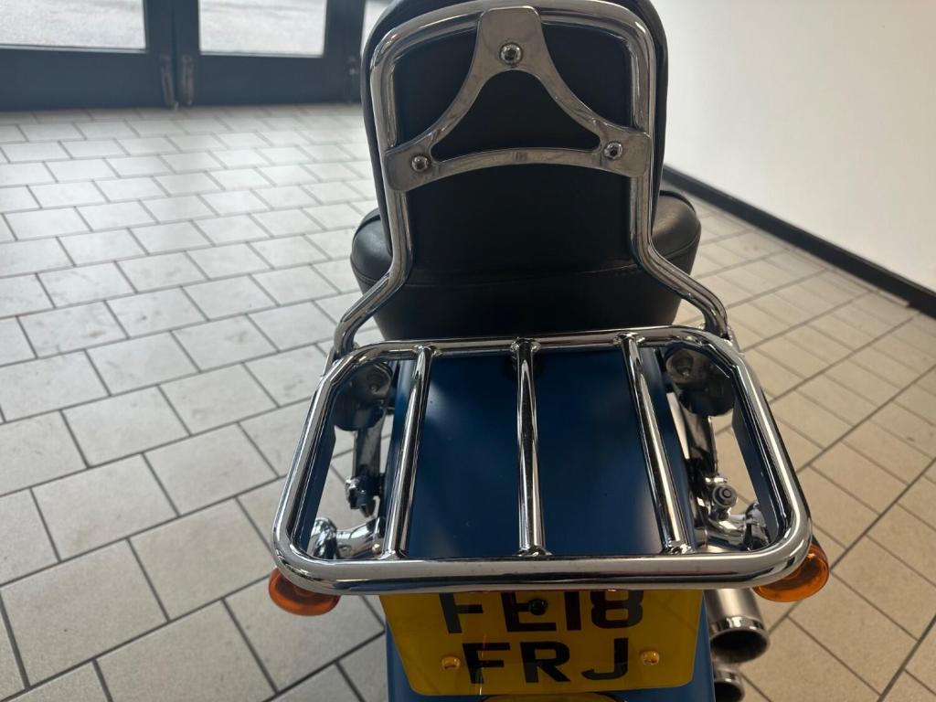 HARLEY-DAVIDSON Softail