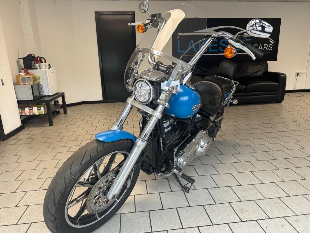 HARLEY-DAVIDSON Softail