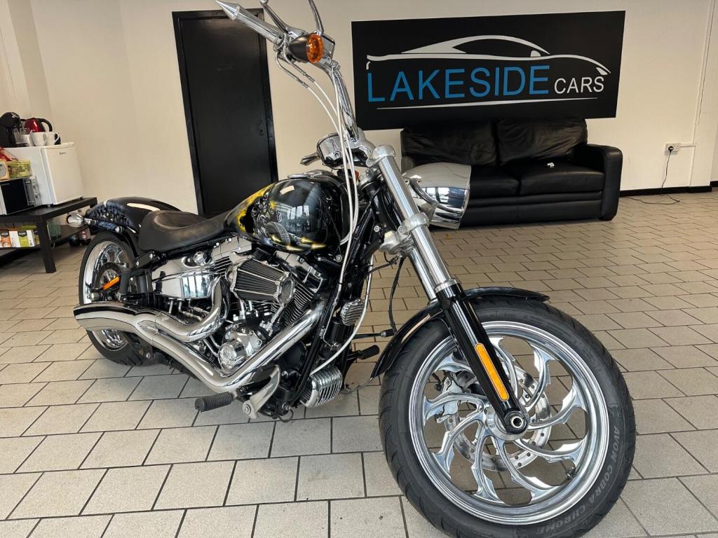 HARLEY-DAVIDSON Softail