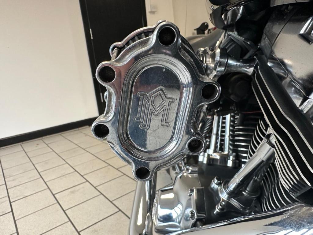 HARLEY-DAVIDSON Softail