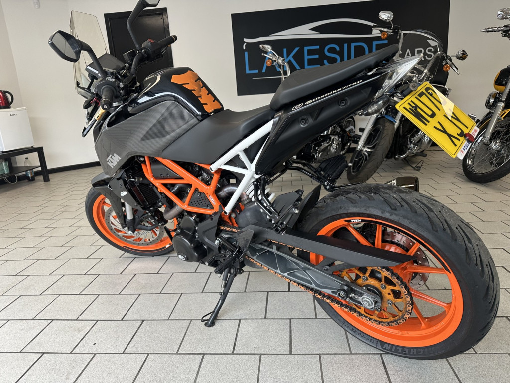 KTM 390 DUKE