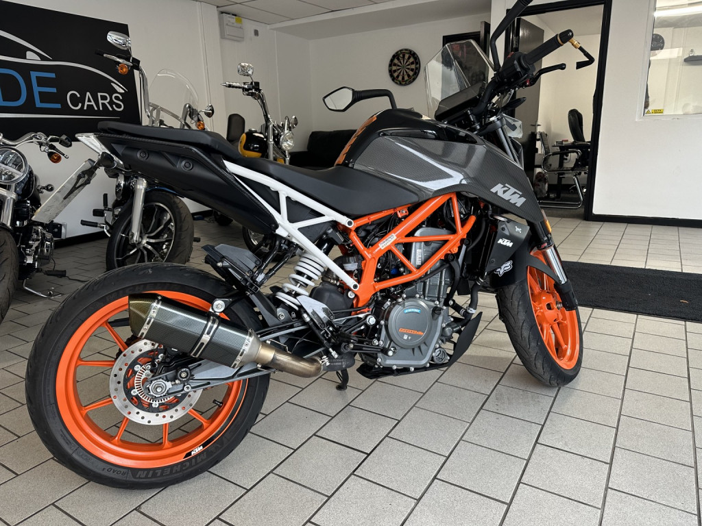 KTM 390 DUKE