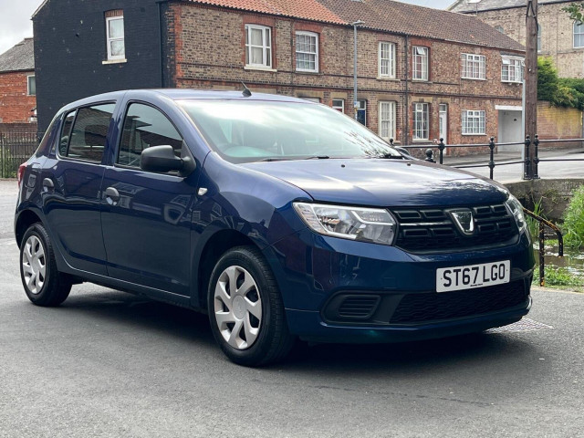 DACIA SANDERO