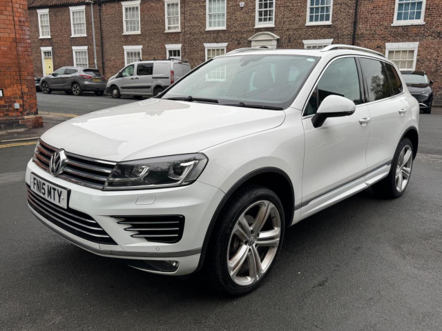 VOLKSWAGEN TOUAREG