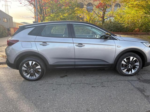 VAUXHALL GRANDLAND X 1.5 Turbo D Sport Nav Auto Euro 6 (s/s) 5dr