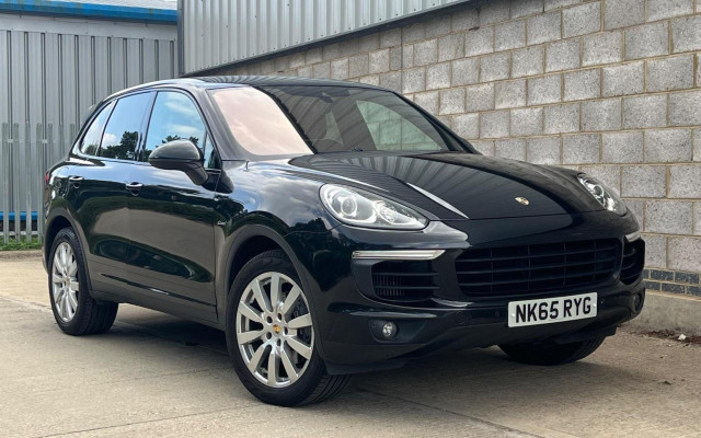 PORSCHE CAYENNE