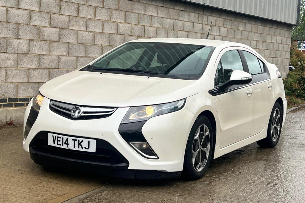 VAUXHALL AMPERA
