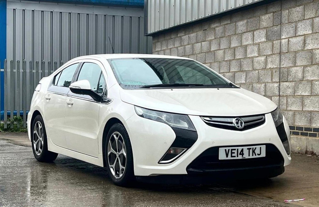 VAUXHALL AMPERA