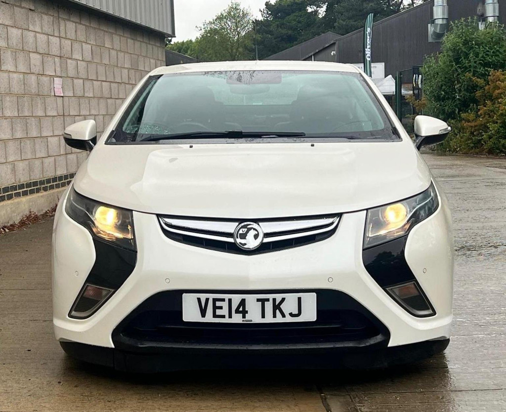 VAUXHALL AMPERA