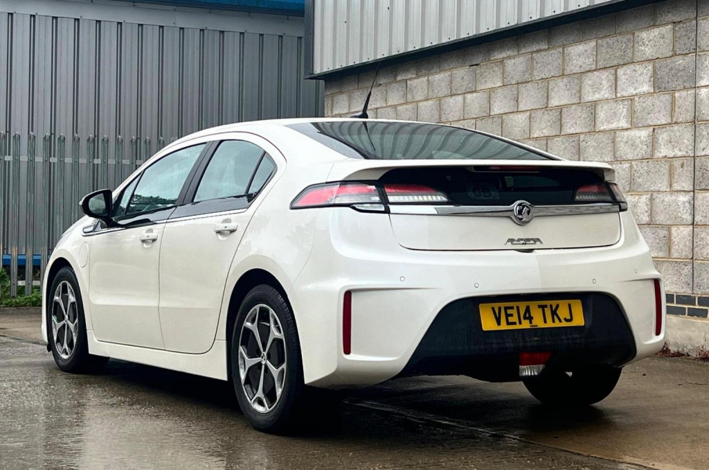 VAUXHALL AMPERA