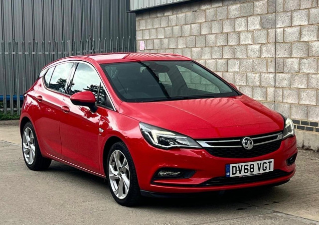 VAUXHALL ASTRA