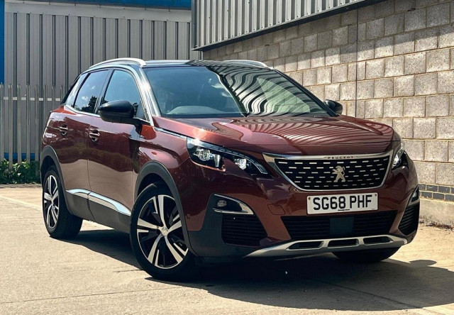 PEUGEOT 3008