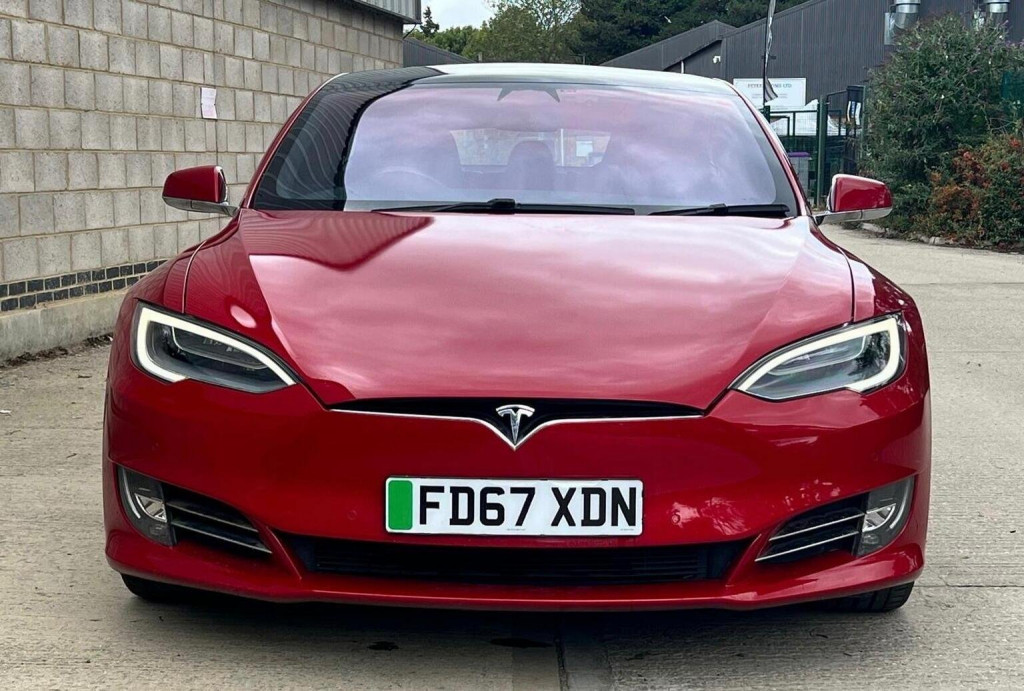 TESLA MODEL S